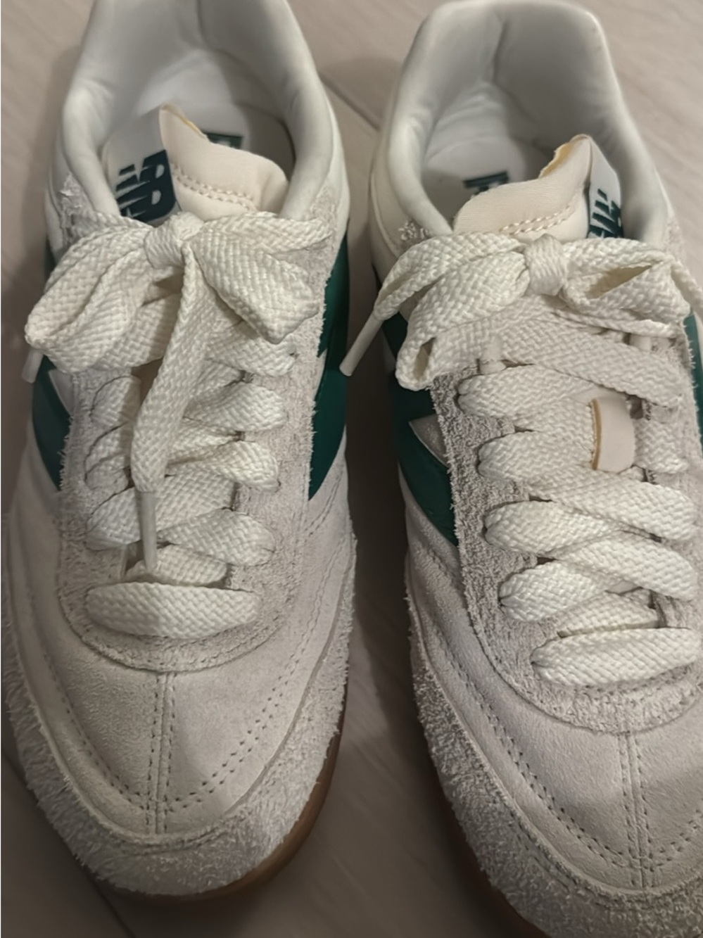 New Balance Women's White and Green Suede Retro Sneaker